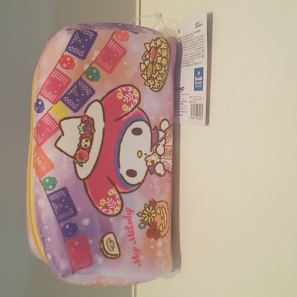 Kuromi My Melody Day of the Dead Beauty Set - Picture 5 of 6